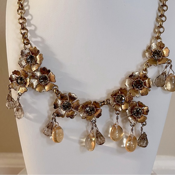 J. Crew Asymmetrical Gold Flower & Crystal Rhinestone Statement Necklace Rare - Picture 7 of 13